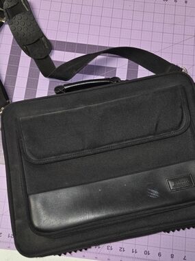 Targus Black Padded Laptop Briefcase Shoulder Bag Organizer Case